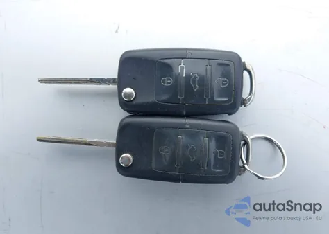 2002 Volkswagen Passat Gls z USA, uszkodzony, nr VIN WVWPD63B22P346449